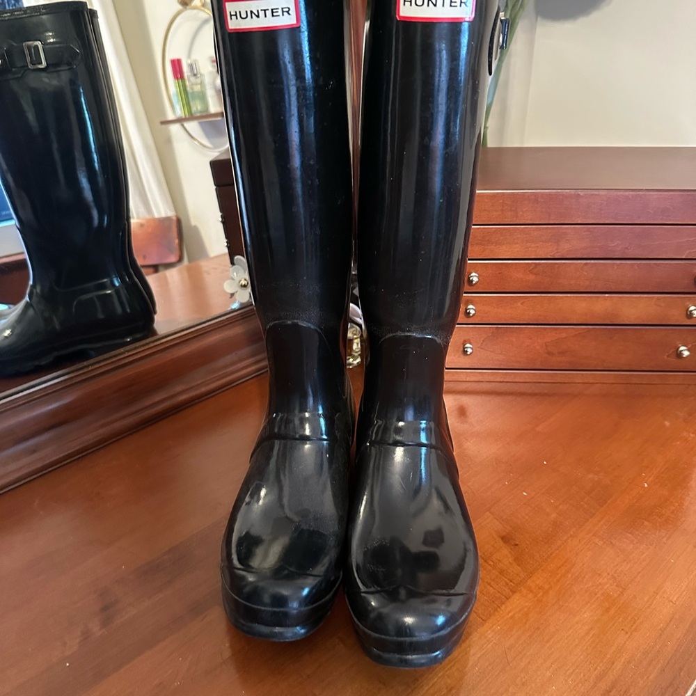 Hunter Glossy Black Boots